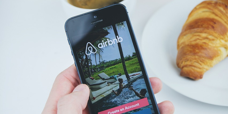 Airbnb's Effective Website Design